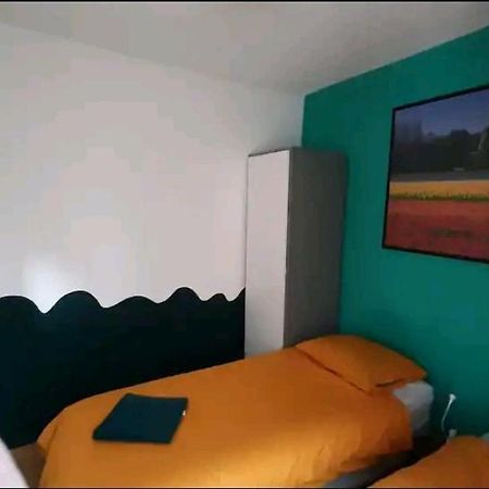 Nicole, Not For Parties, Not A Hotel, Room With Shared Bathroom, No Kitchen Амстердам Екстериор снимка